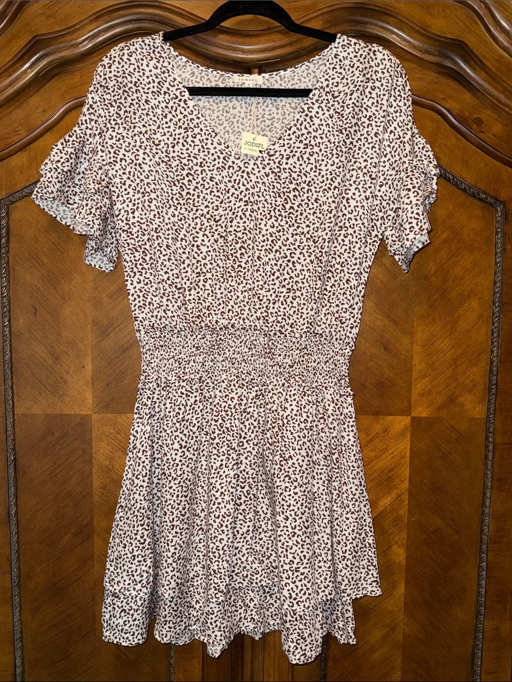 JODIFL Pink and Brown Leopard Print Ruffle Sleeve Dress